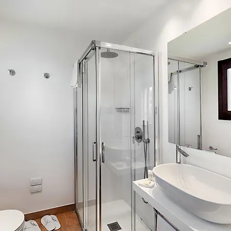 Mediterranea Hotel 3*